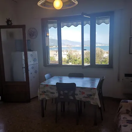 Apartment La Casa Sul Mare Bocca di Magra